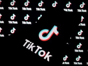 irlanda-tiktokun-cocuklarin-verilerini-islemesini-ve-cine-aktarimlarini-arastiriyor