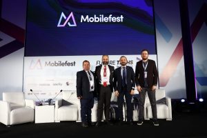 CyberArts-Ceosu-Erdem-Eris-Mobilefestte-Mobil-Guvenlik-Panelinin-Moderatoru-Oldu