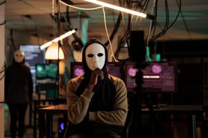 Çinli-Hackerlar-Cisco-Switchlerindeki-Zero-day-Açığını-Kötüye-Kullanarak-Kötü-Amaçlı-Yazılım-Yüklüyor
